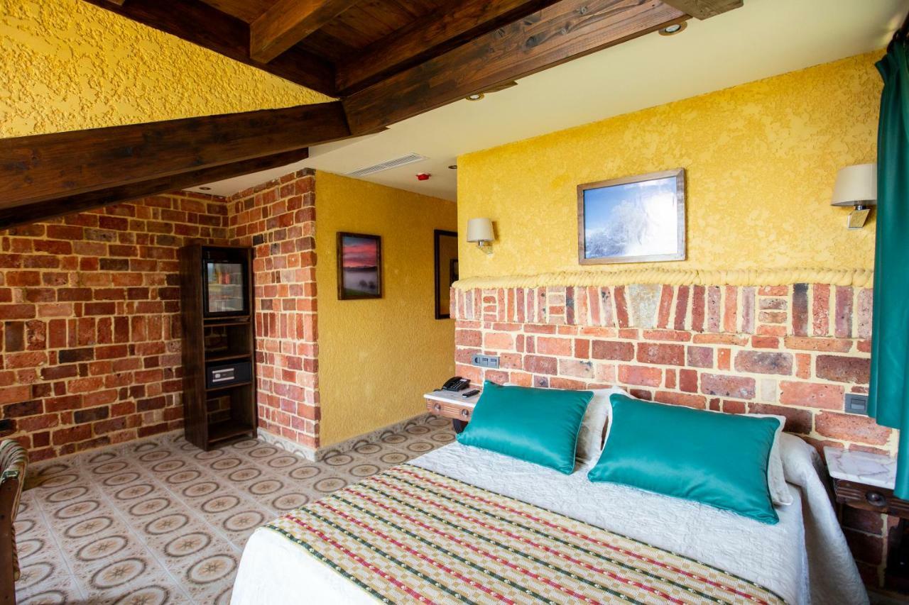 Hotel Cerro La Nina Beceña Extérieur photo